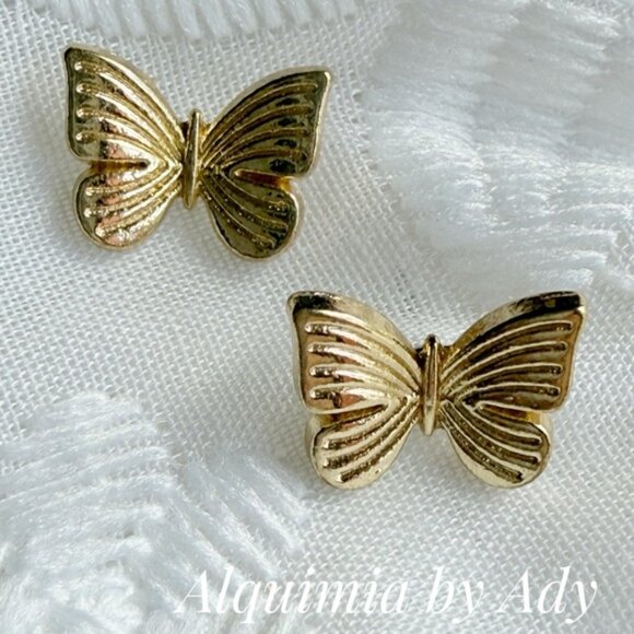 DAINTY GOLD BUTTERFLY STUDS